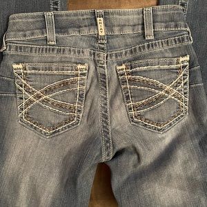 Womens ariat jeans 28r